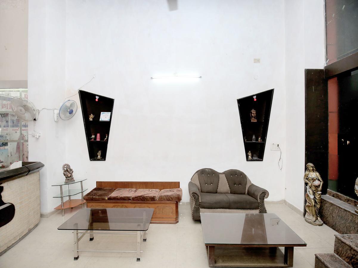 Oyo 12972 Hotel Krishna Castle Amritsar Buitenkant foto